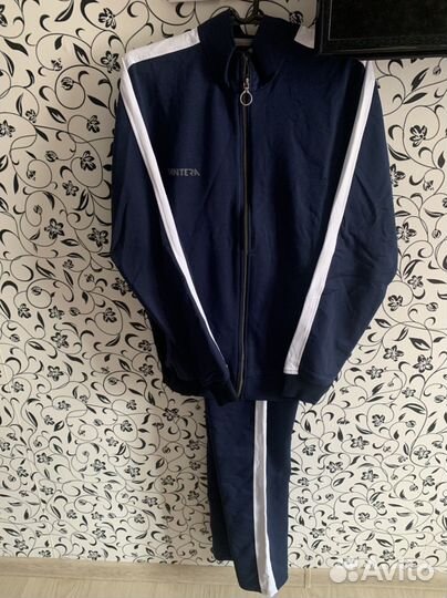 Спортивный костюм