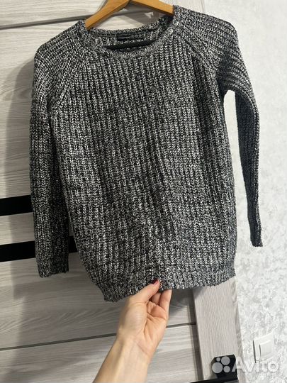 Свитер женский