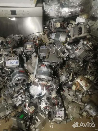 Мотор от стиральной машины Индезит