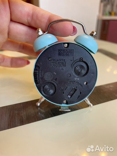 Часы будильник