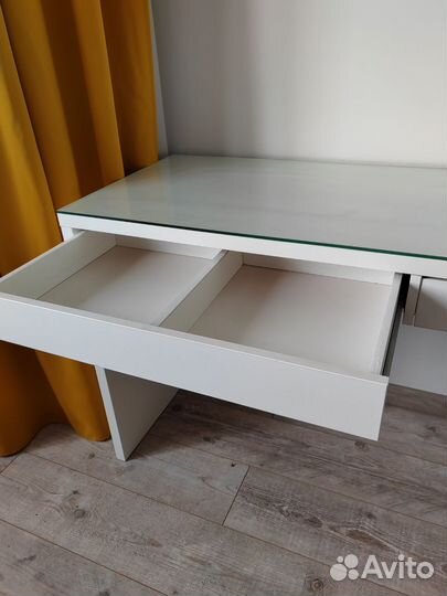 Письменный / компьютерный стол IKEA micke