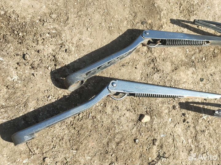 Поводки дворников Ниссан Санни у10 универсал