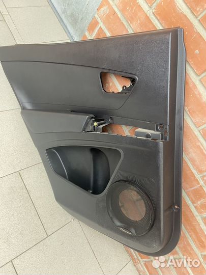 Обшивка двери задней Ssang Yong Actyon New