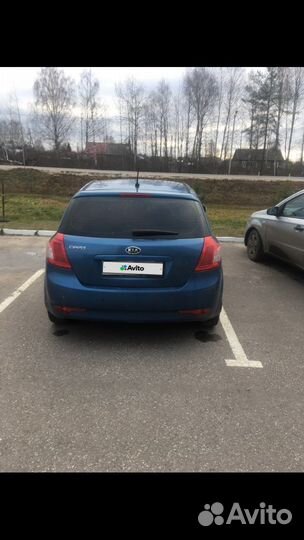 Kia Ceed 1.6 МТ, 2010, битый, 217 000 км