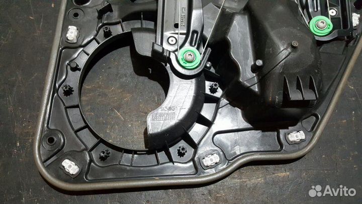 Стеклоподъемник задний левый Porsche Cayenne 958