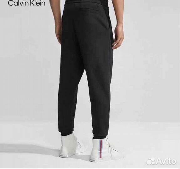 Спортивные штаны Calvin Klein разм.L