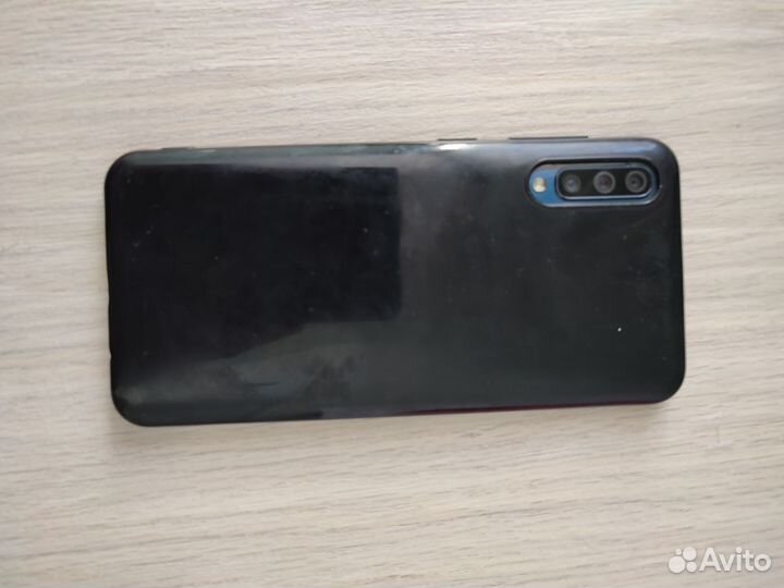 Samsung Galaxy A50, 4/64 ГБ