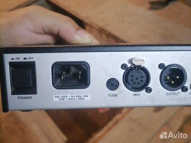 Студийный микрофон