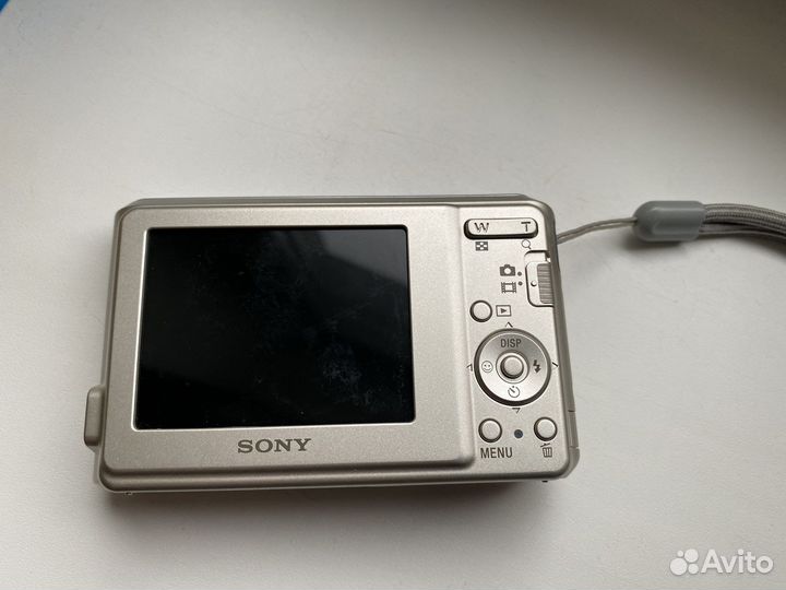 Компактный фотоаппарат