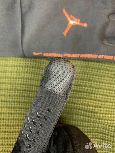 Перчатки Nike Jordan на зиму