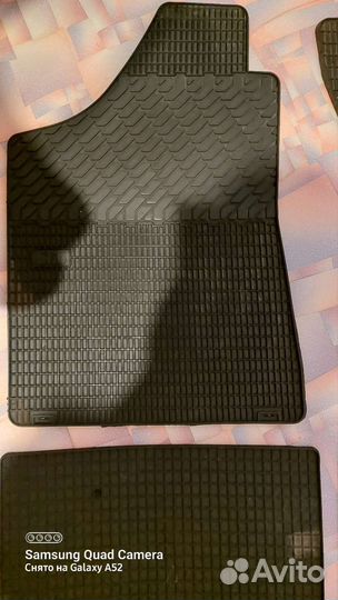 Резиновый коврик