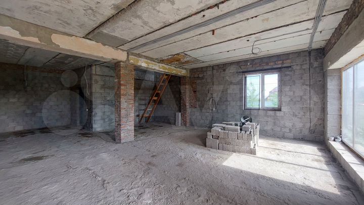Дом 263 м² на участке 6 сот.