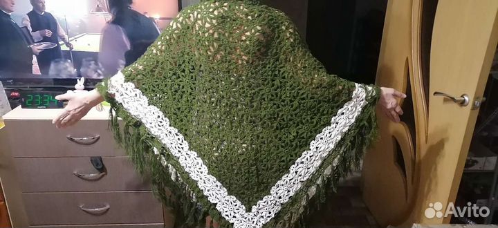 Платок вязаный крючком