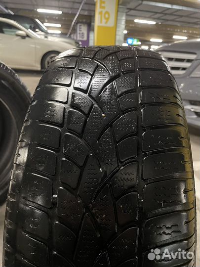 Michelin X-Ice 215/60 R17