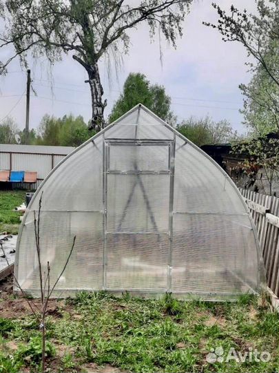 Теплица капелька