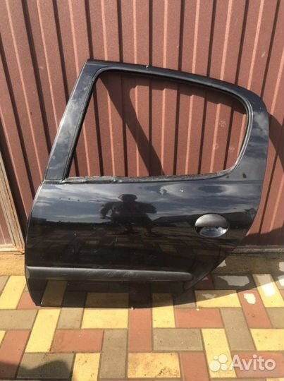 Дверь задняя левая Peugeot 206 1.4