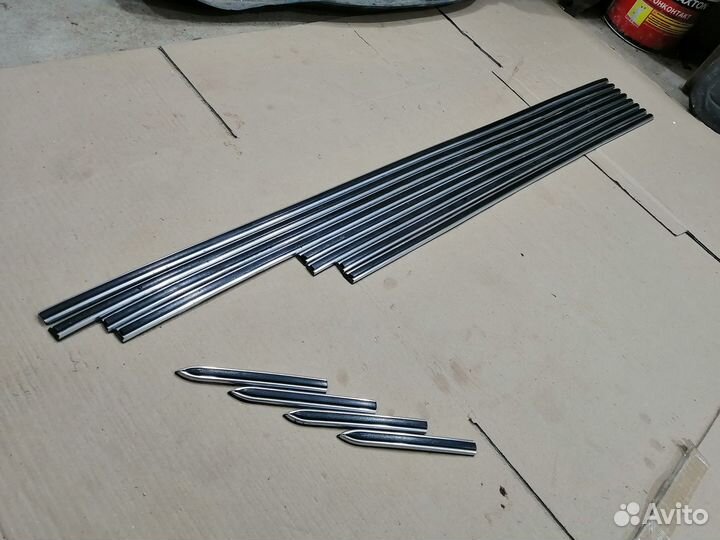 Поясные обкомовские молдинги газ Волга