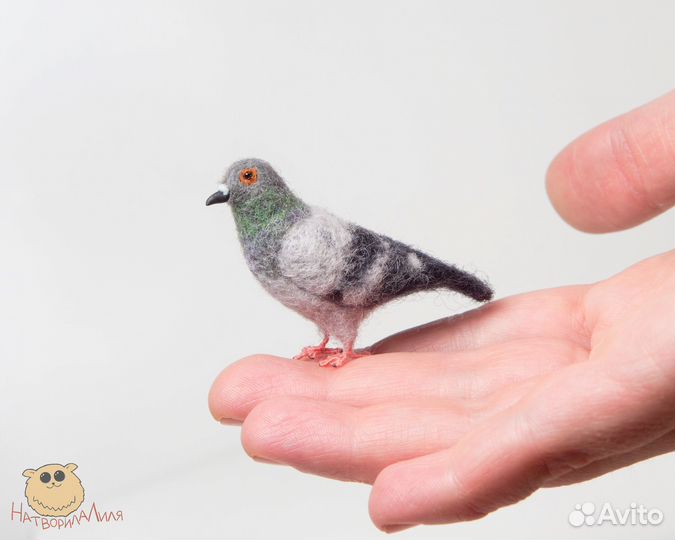 Голубь миниатюрный ручной работы из войлока
