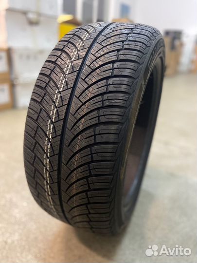 Roadmarch Prime A/S 235/60 R16