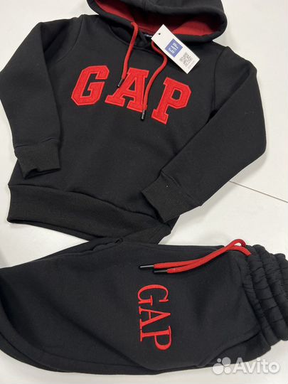 Спортивный костюм Gap