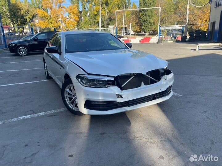 BMW 5 серия 2.0 AT, 2018, битый, 129 858 км