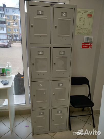 Шкаф для сумок