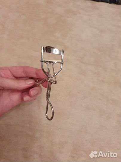 Новые щипцы для завивки ресниц