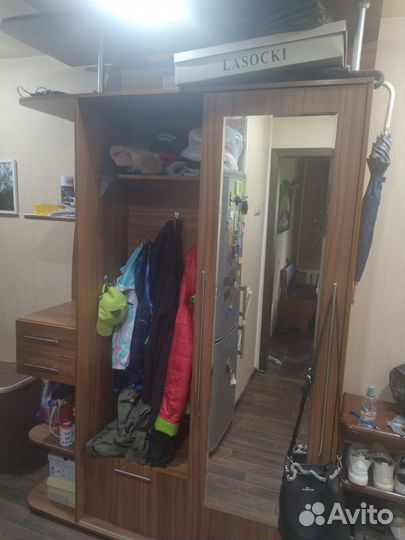 Продам прихожую бу