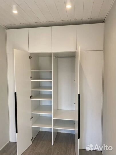 Шкафы купе от производителя.С зеркалом