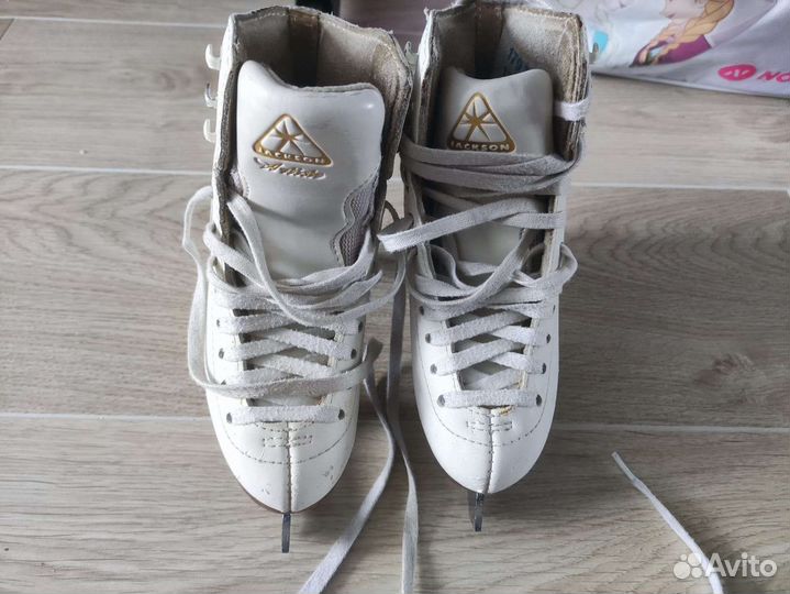 Коньки фигурные детские