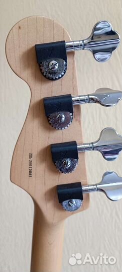 Бас гитара Fender american precision deluxe