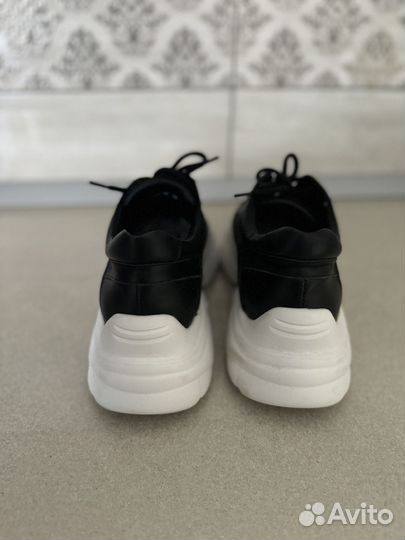 Кроссовки abricot