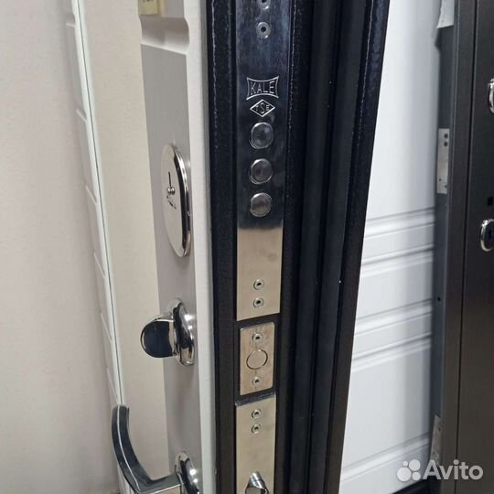 Дверь входная Фараон