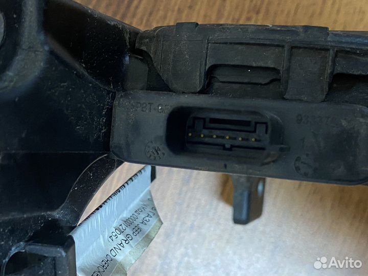 Педаль газа Jeep Grand Cherokee (WK2) 52124785AE