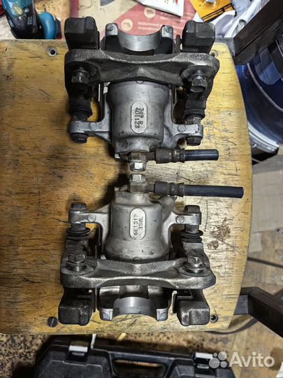 Суппорт задний