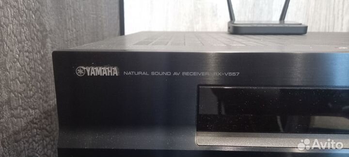 Ресивер Yamaha RX V557