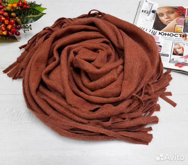 Ч13 Палантины и платки сток и и в отличном состоян