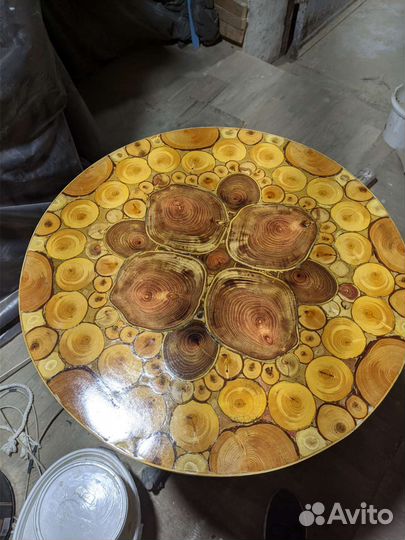 Столик поднос