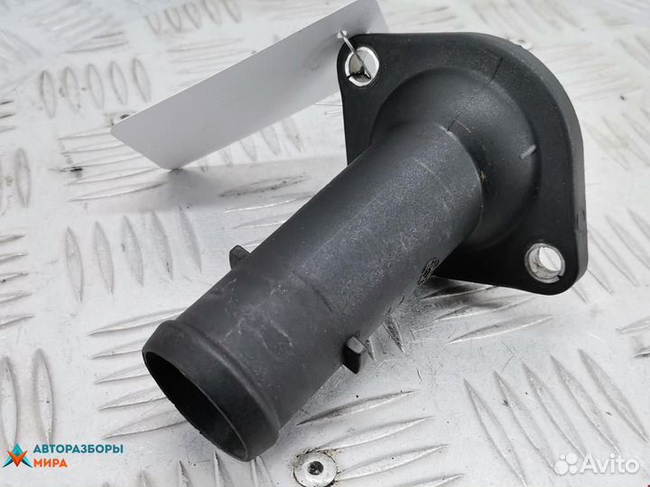 Корпус термостата Skoda Fabia (6Y) 2004 045121121A