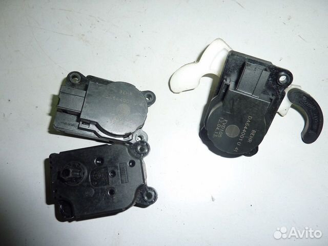 Opel Astra J Моторчик заслонки отопителя