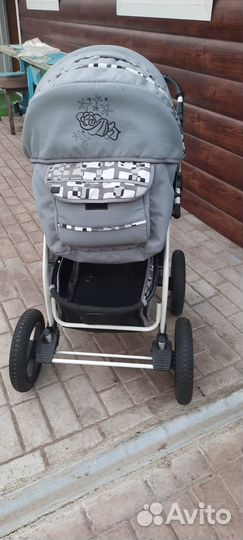 Прогулочная коляска