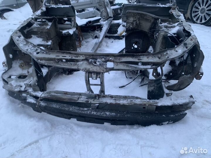 Усилитель переднего бампера Renault symbol