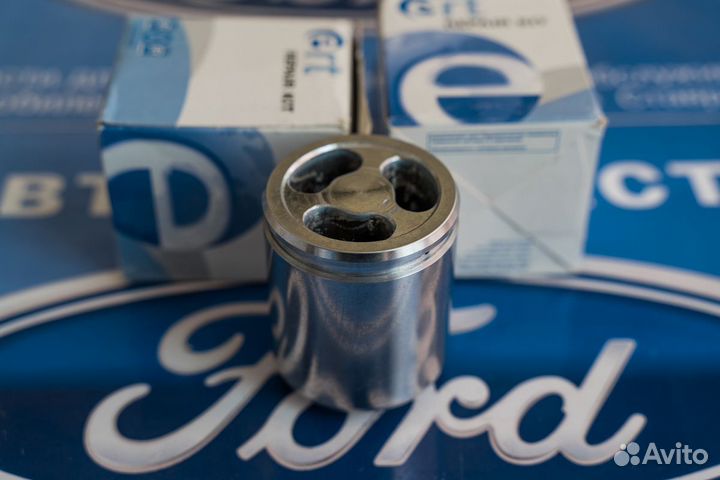 Поршень заднего суппорта Форд Транзит 140, 155 D52