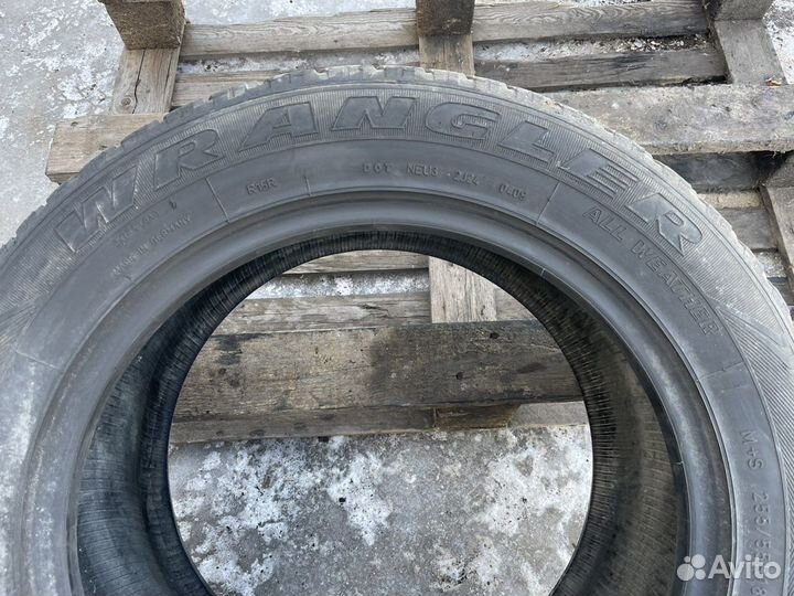 Goodyear Wrangler HP All Weather 255/55 R18