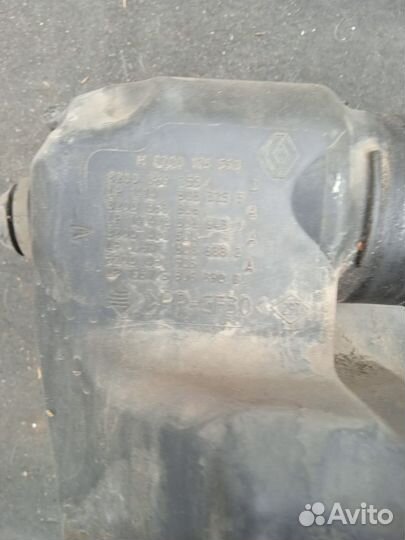 Корпус воздушного фильтра Renault Megan 2