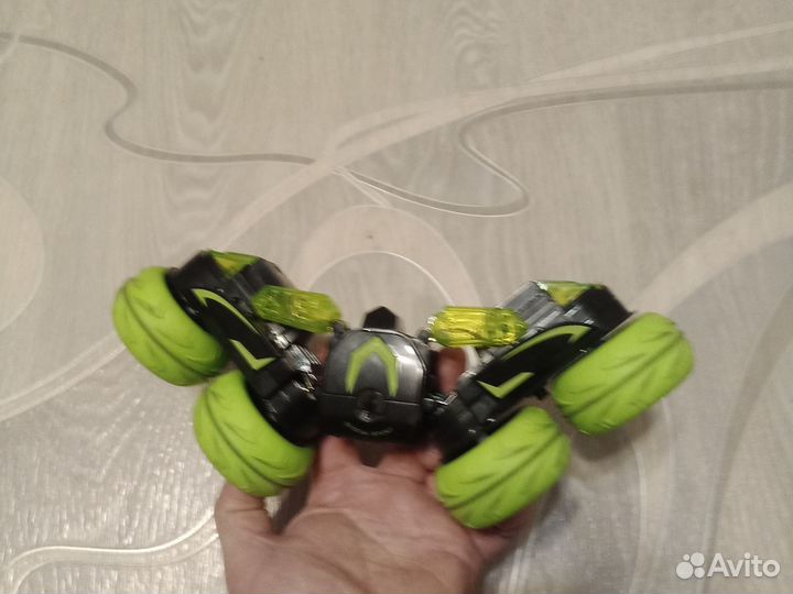 Storm stunt радиоуправляемая машинка, перевертыш