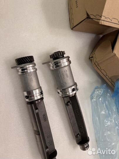 Балансирные валы GEN2 06H198205N новые 1.8 2.0 VAG