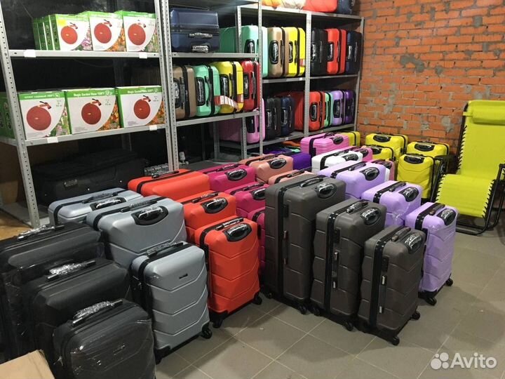 Чемодан ударопрочный L светло-коричневый