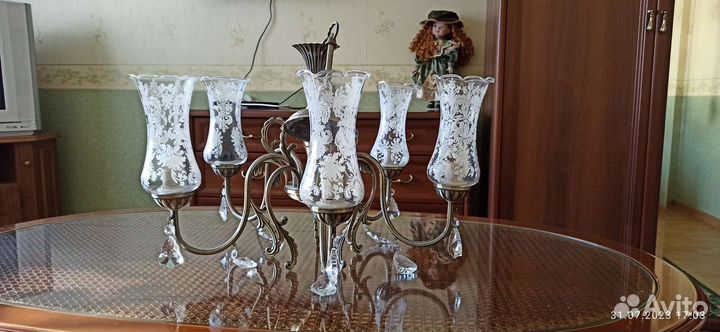 Изящная люстра под бронзу