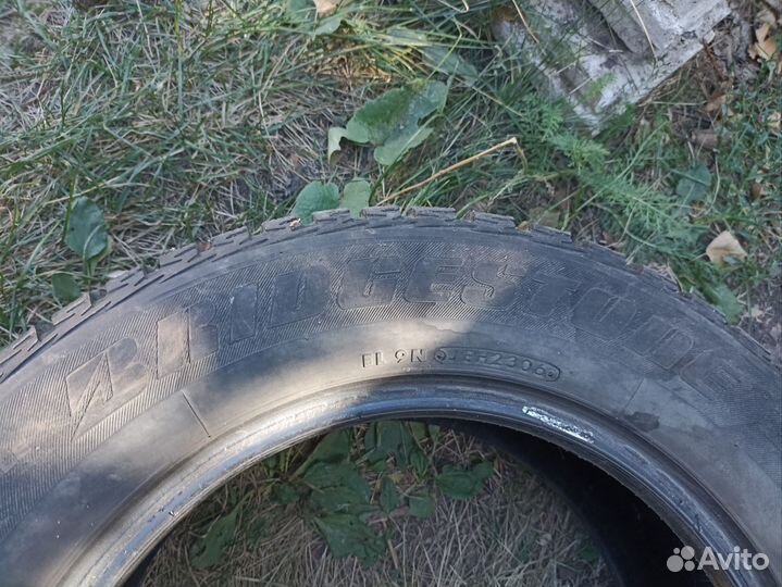 Bridgestone B65 19.5/65 R15